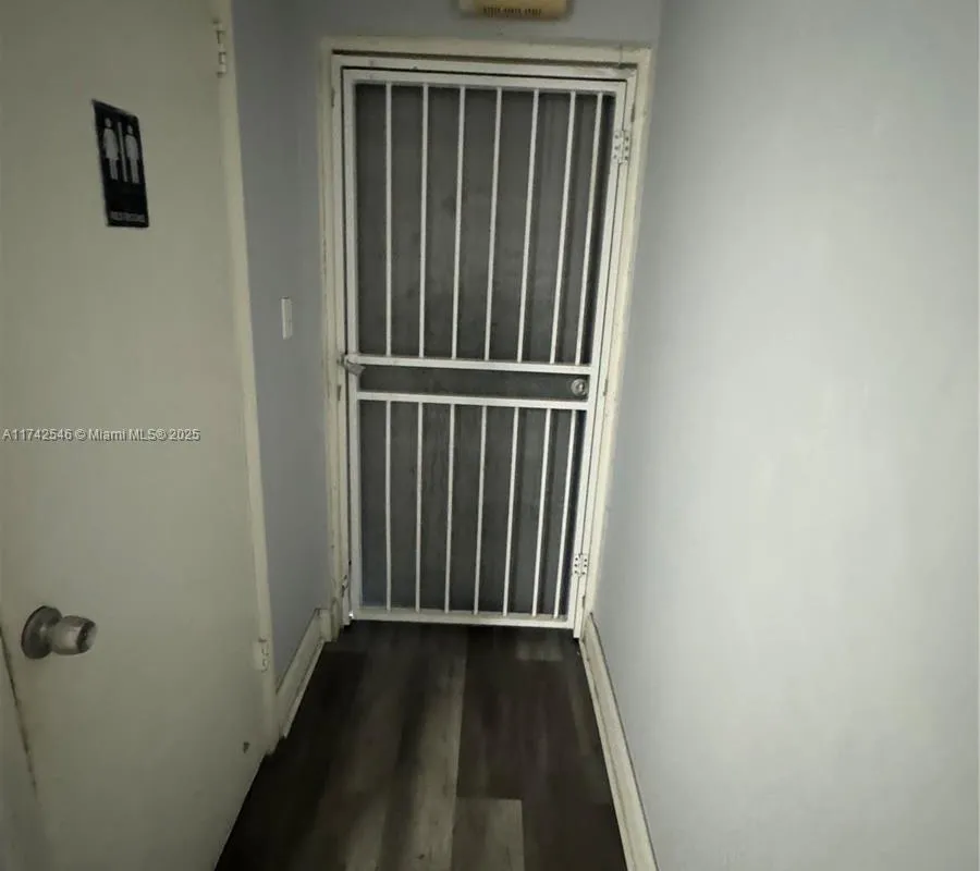 10550 NW 77 CT # 204, Hialeah Gardens FL 33016