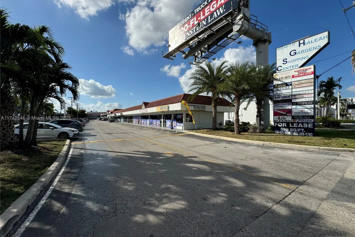 10550 NW 77 CT # 204, Hialeah Gardens FL 33016