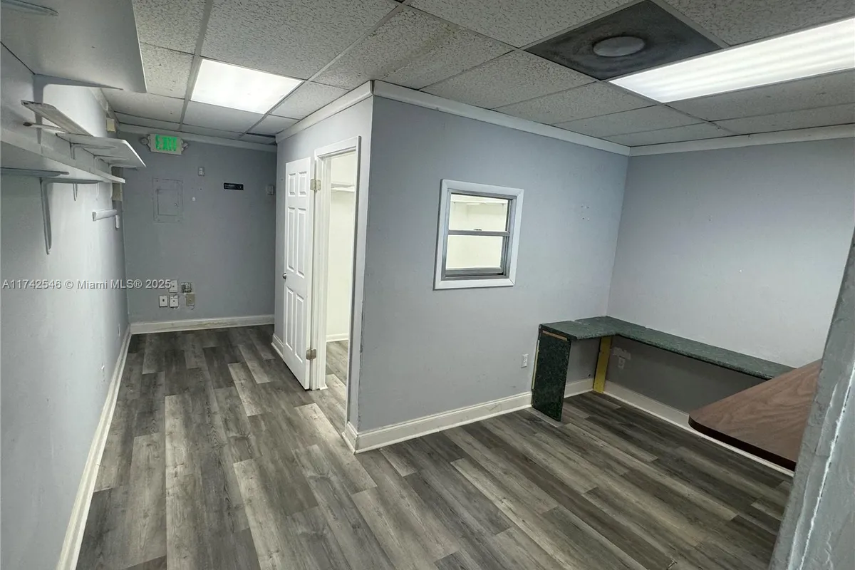 10550 NW 77 CT # 204, Hialeah Gardens FL 33016