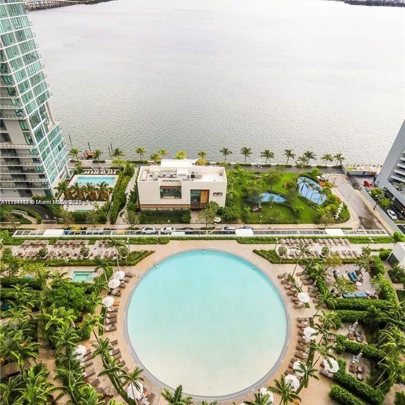 480 NE 31 St # 2007, Miami FL 33137