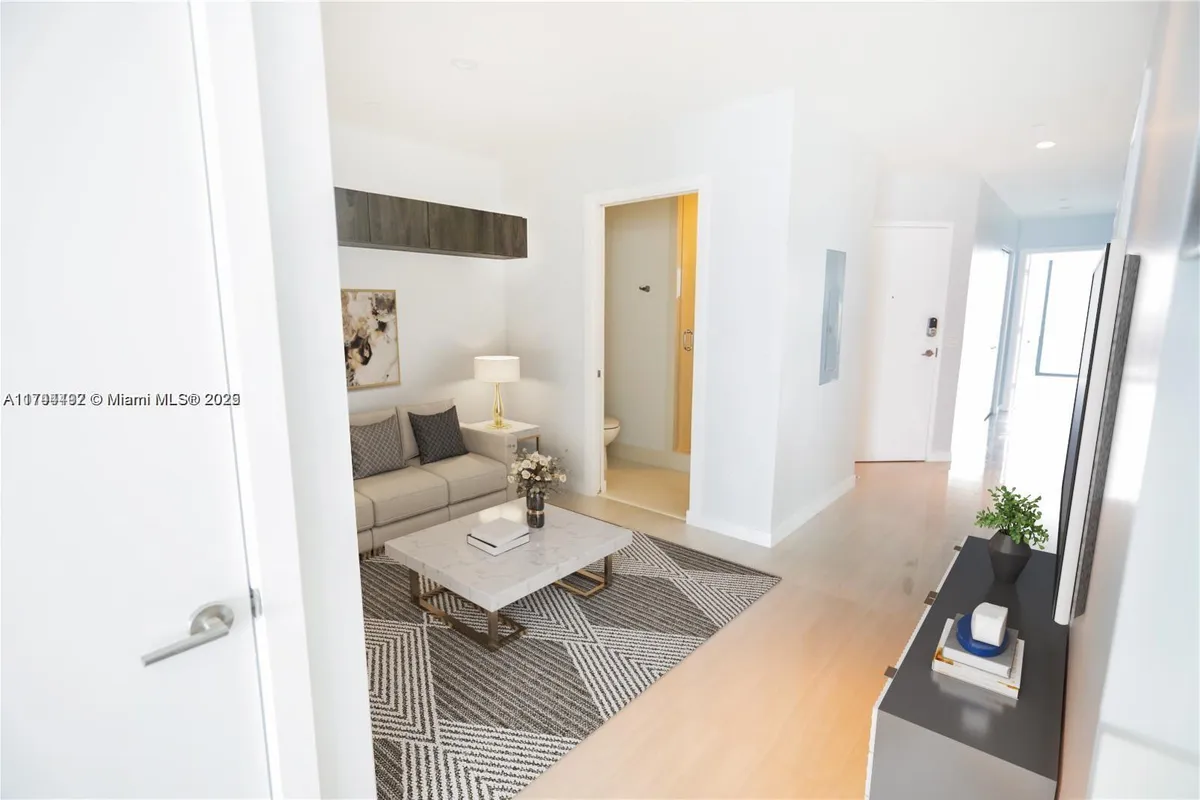 480 NE 31 St # 2007, Miami FL 33137