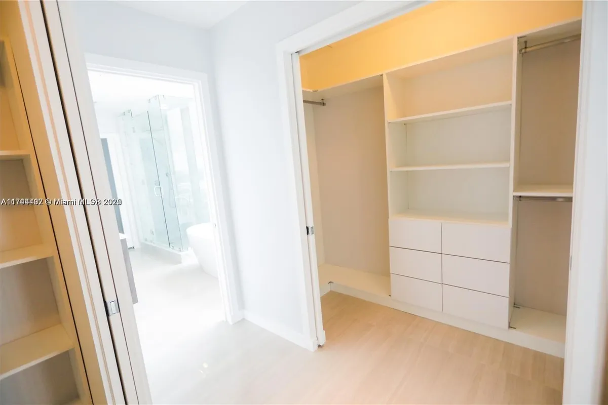 480 NE 31 St # 2007, Miami FL 33137