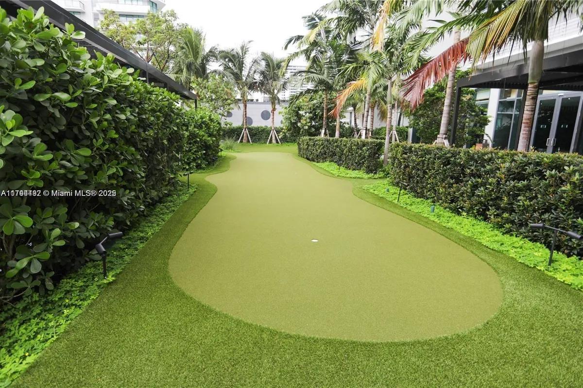 480 NE 31 St # 2007, Miami FL 33137