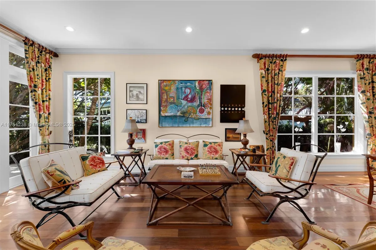 1091 Hillsboro Mile, Hillsboro Beach FL 33062