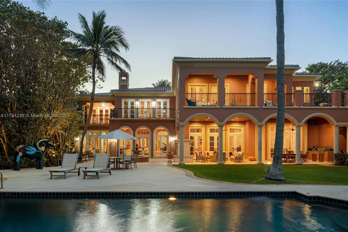 1091 Hillsboro Mile, Hillsboro Beach FL 33062