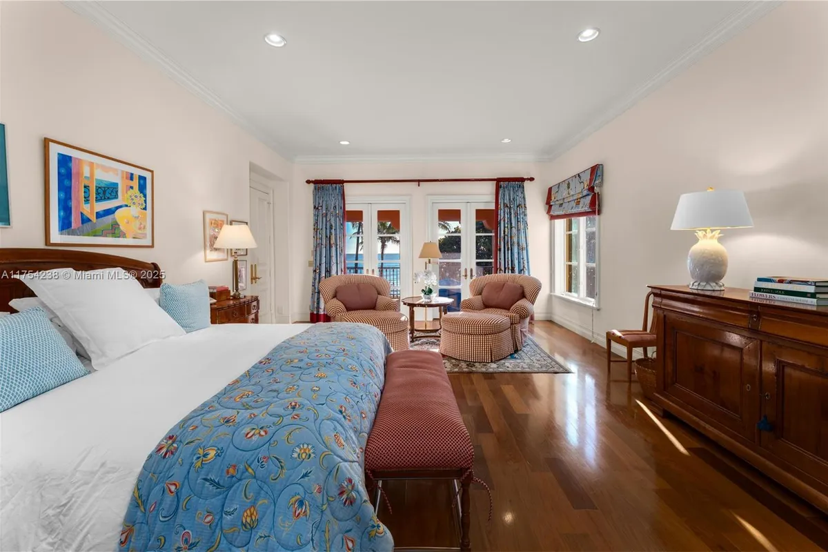 1091 Hillsboro Mile, Hillsboro Beach FL 33062