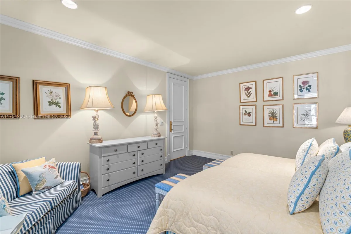 1091 Hillsboro Mile, Hillsboro Beach FL 33062