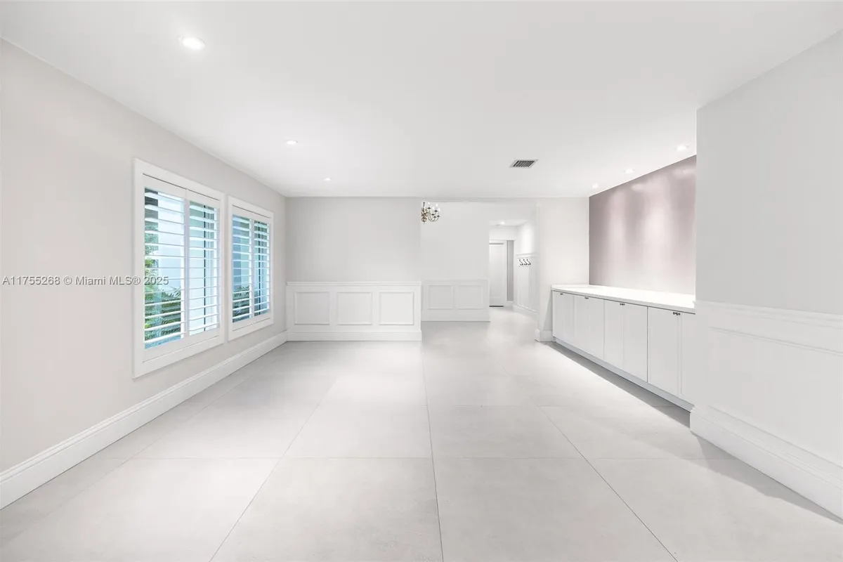 8513 SW 169 Ter, Palmetto Bay FL 33157