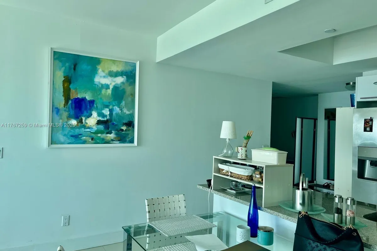 888 Biscayne Blvd # 4306, Miami FL 33132