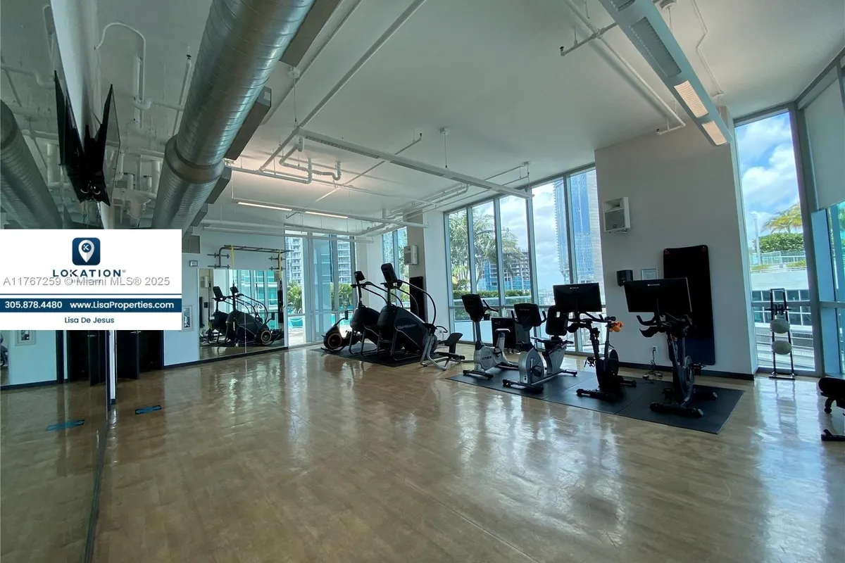 888 Biscayne Blvd # 4306, Miami FL 33132