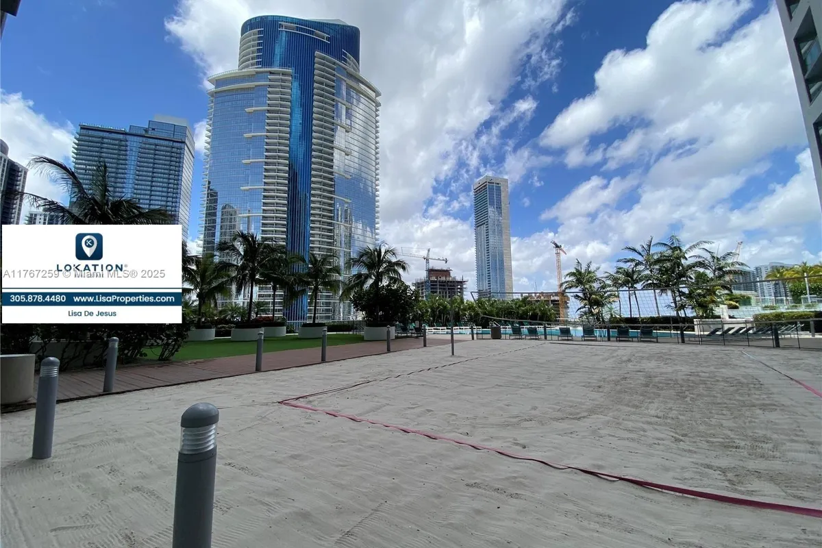 888 Biscayne Blvd # 4306, Miami FL 33132