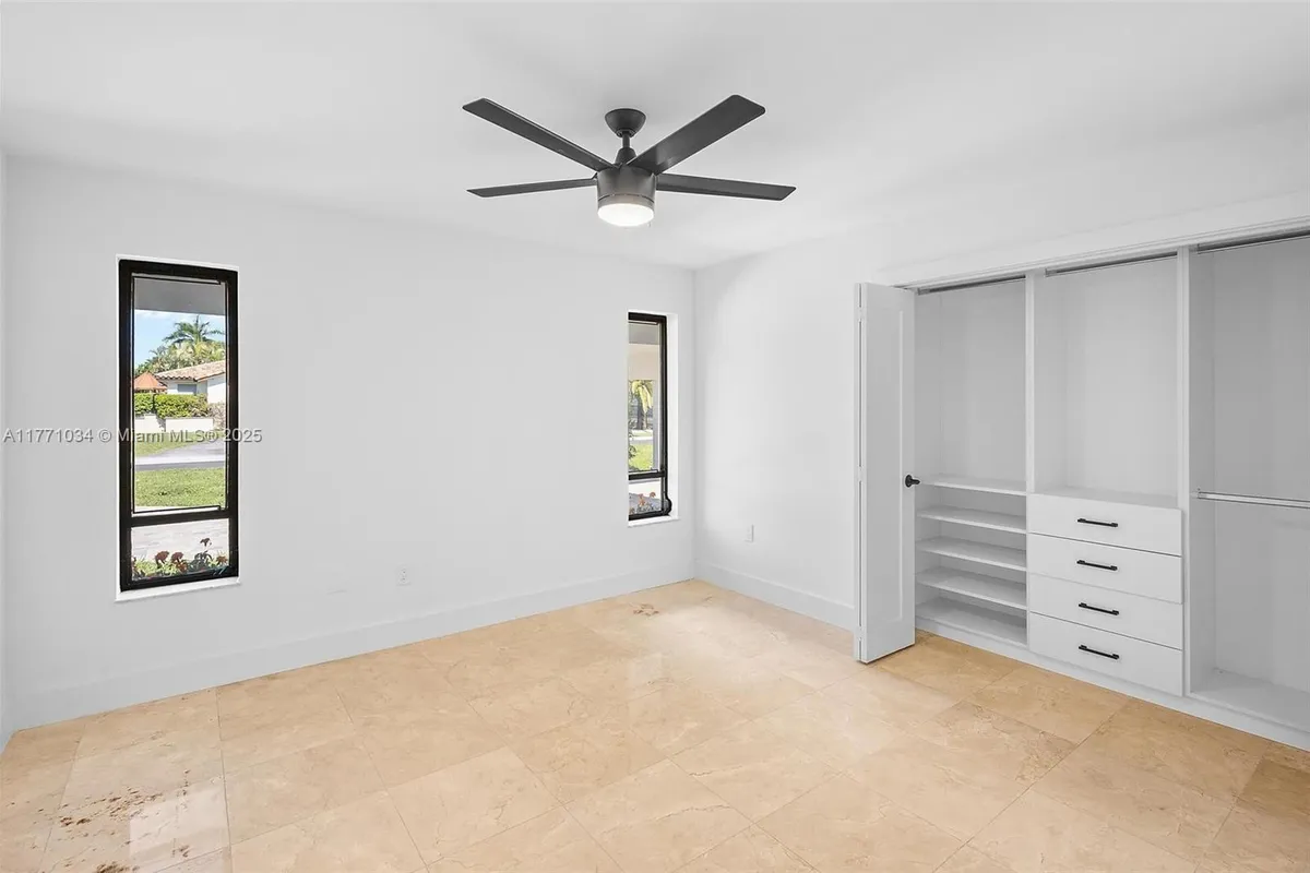 10440 NW 133rd St, Hialeah Gardens FL 33018