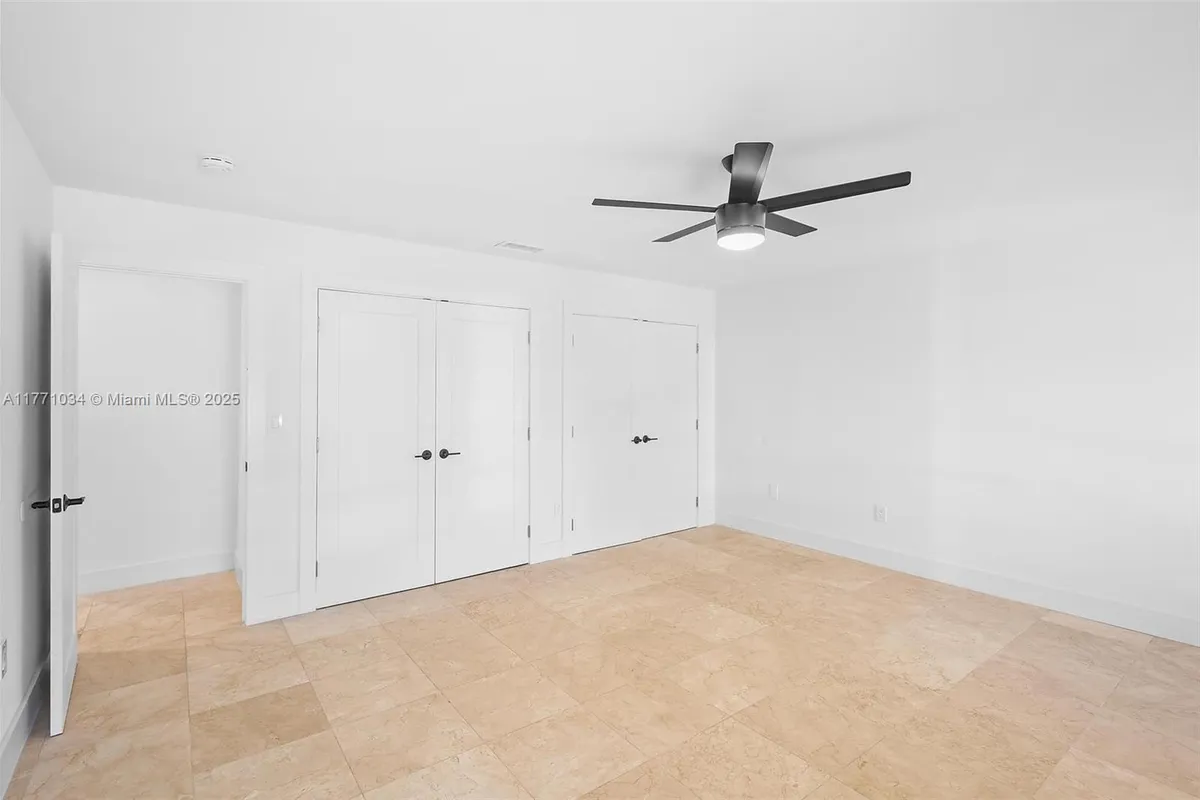 10440 NW 133rd St, Hialeah Gardens FL 33018