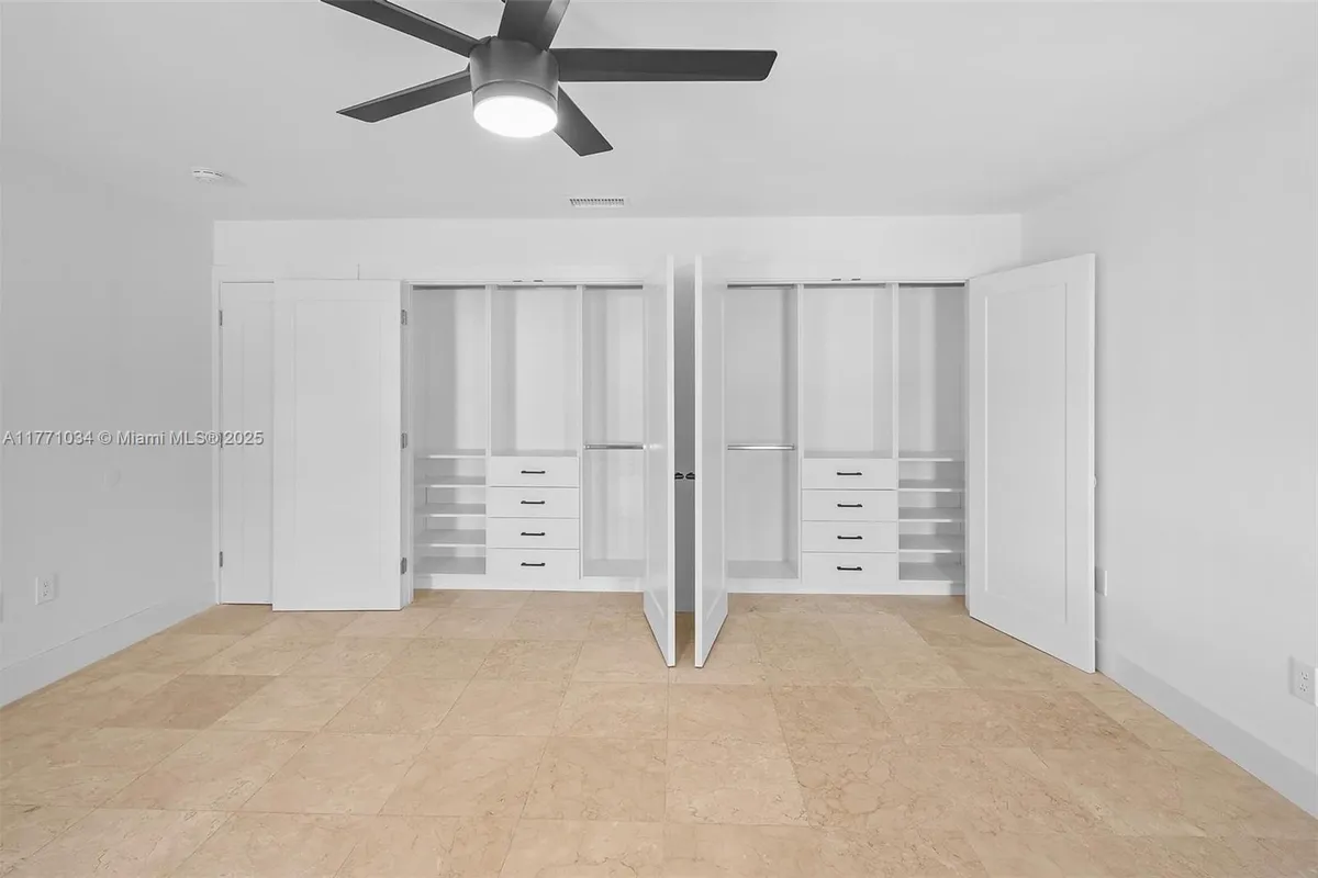 10440 NW 133rd St, Hialeah Gardens FL 33018