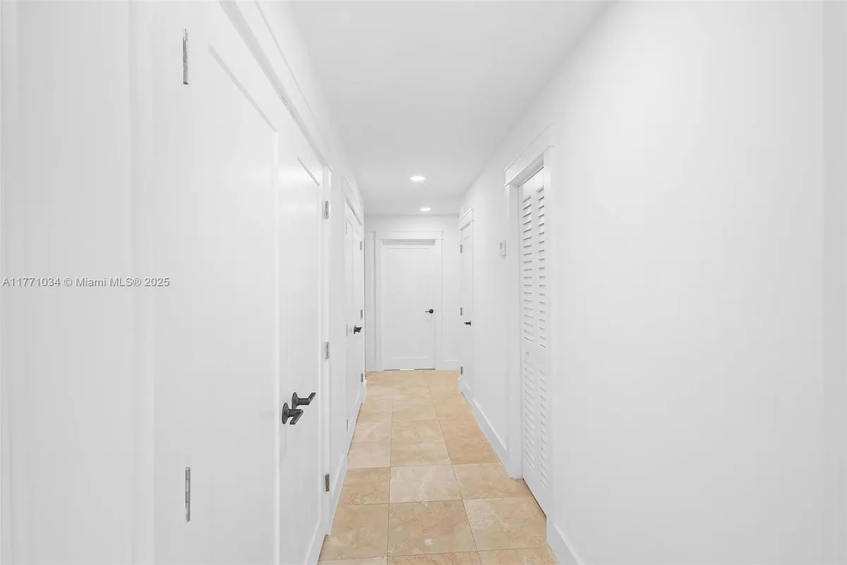 10440 NW 133rd St, Hialeah Gardens FL 33018