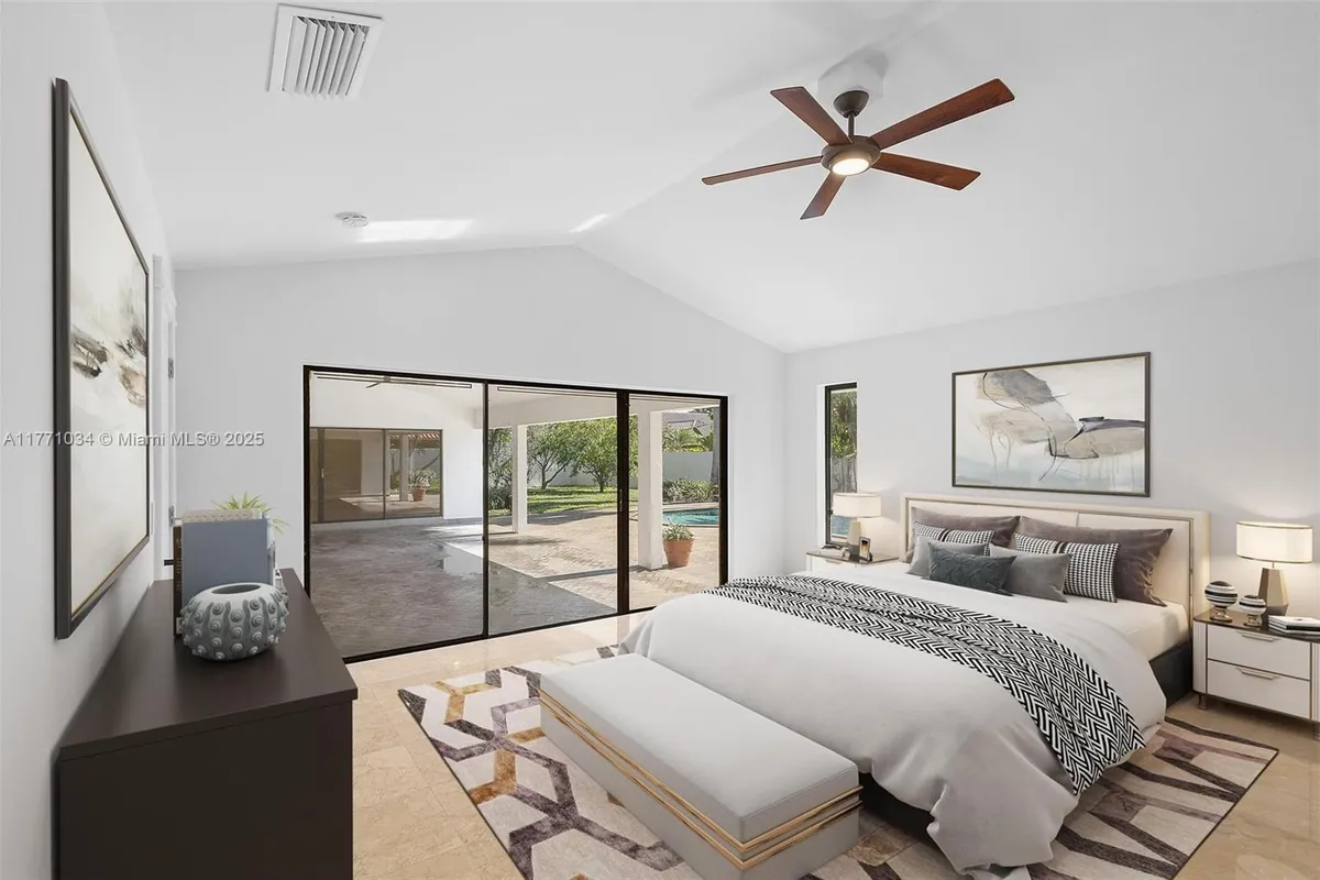 10440 NW 133rd St, Hialeah Gardens FL 33018