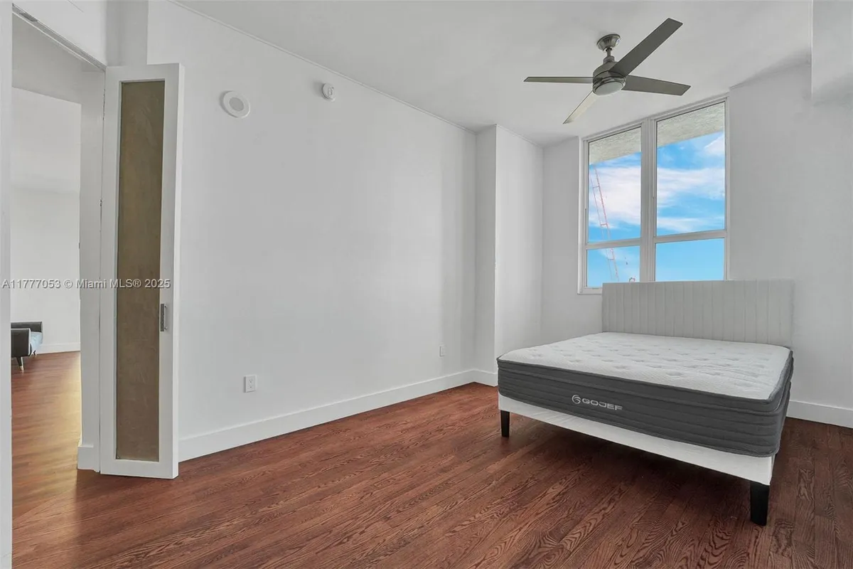 234 NE 3rd St # 2202, Miami FL 33132