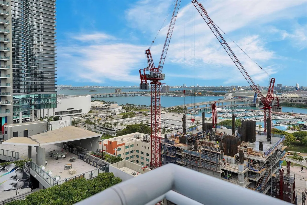 234 NE 3rd St # 2202, Miami FL 33132