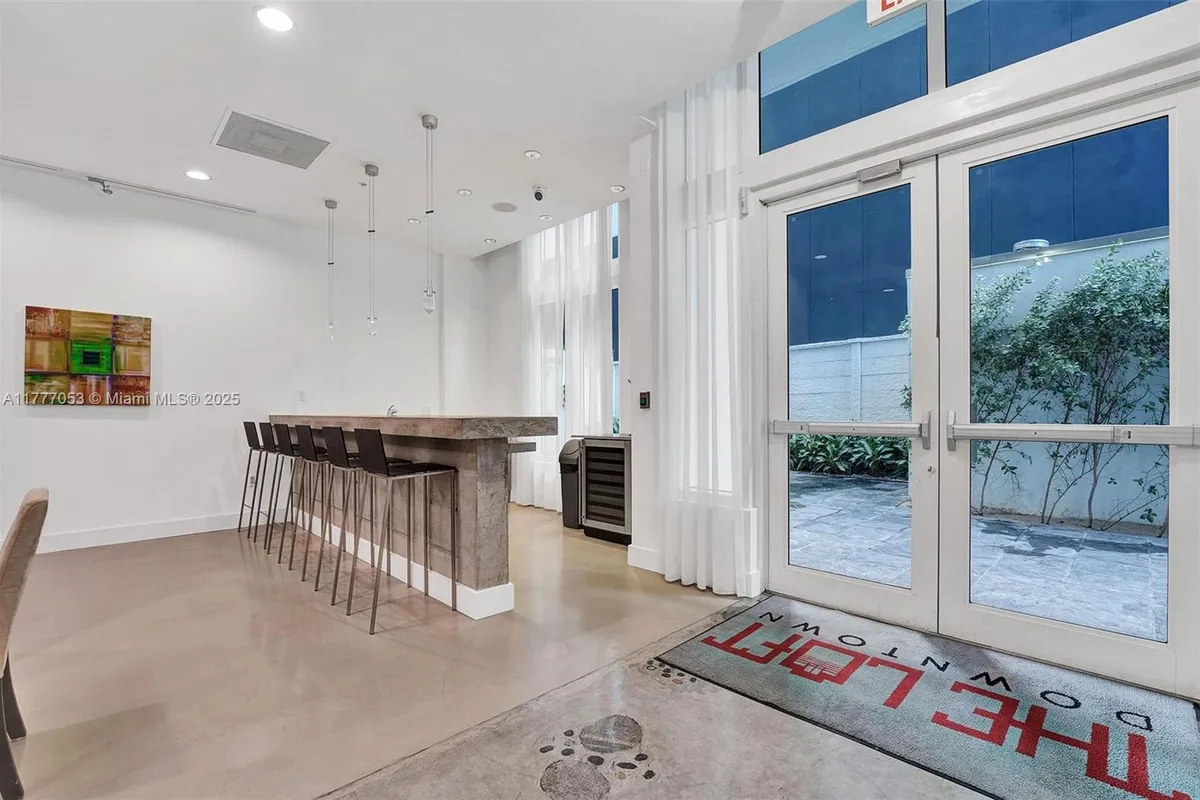 234 NE 3rd St # 2202, Miami FL 33132