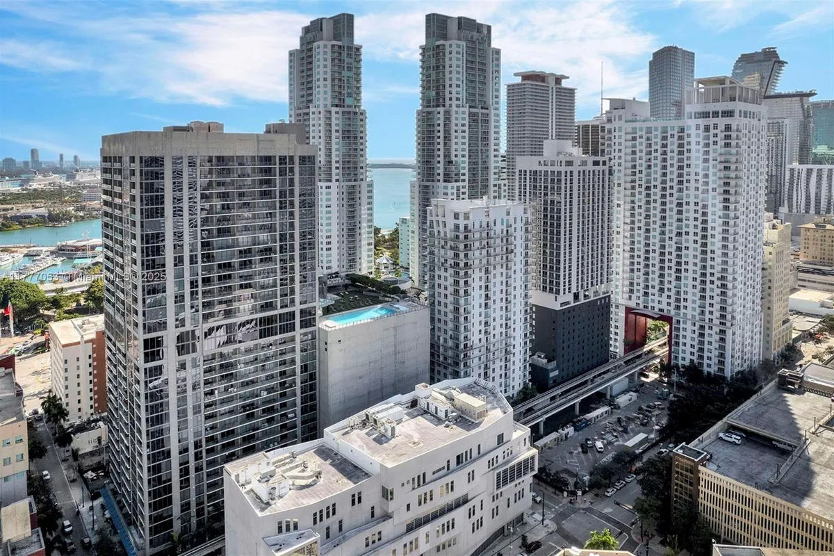 234 NE 3rd St # 2202, Miami FL 33132