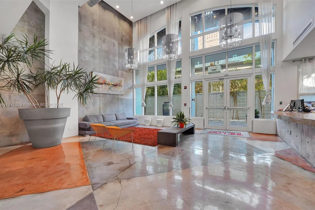 234 NE 3rd St # 2202, Miami FL 33132