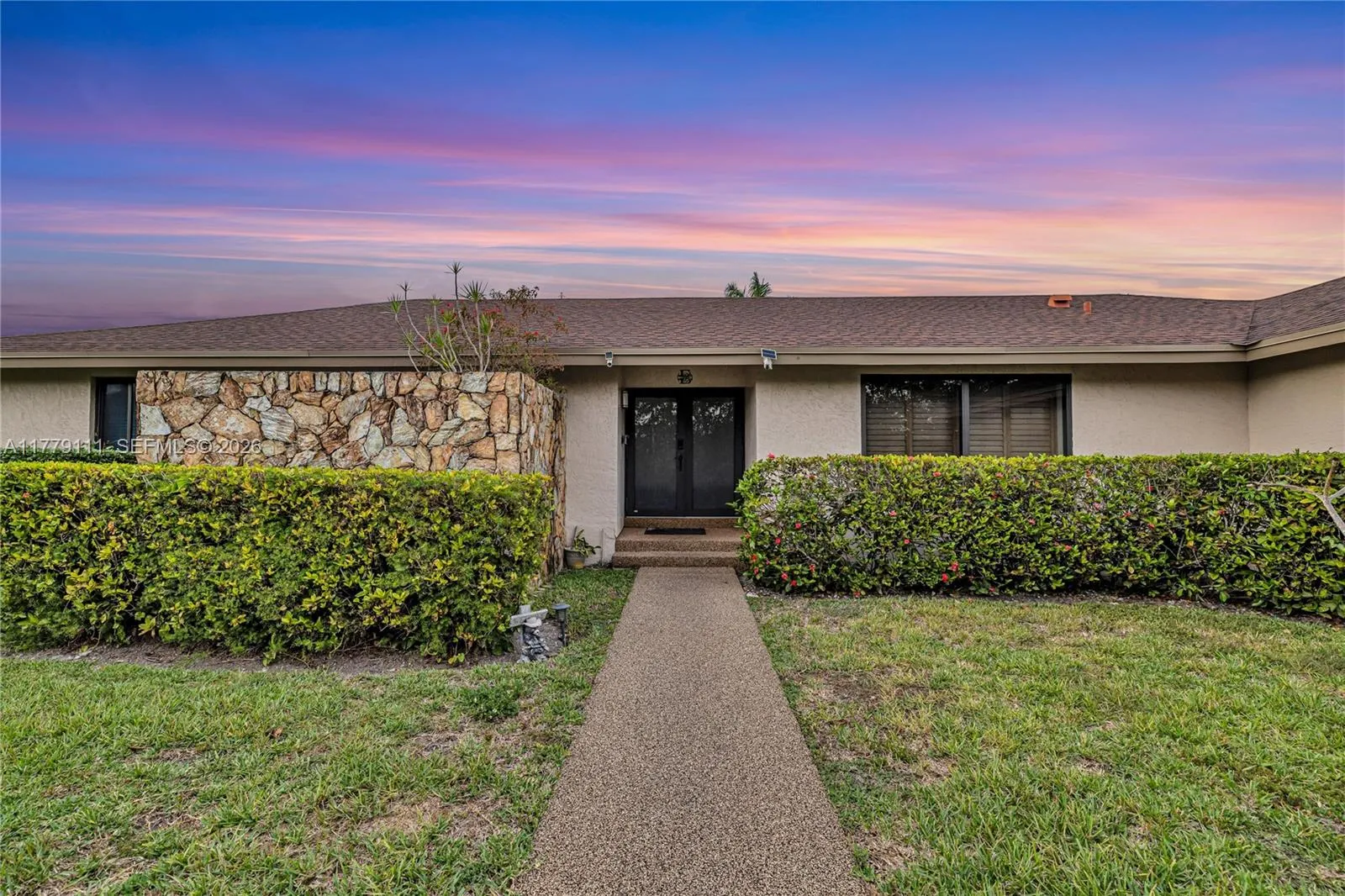 7801 SW 170th St, Palmetto Bay FL 33157