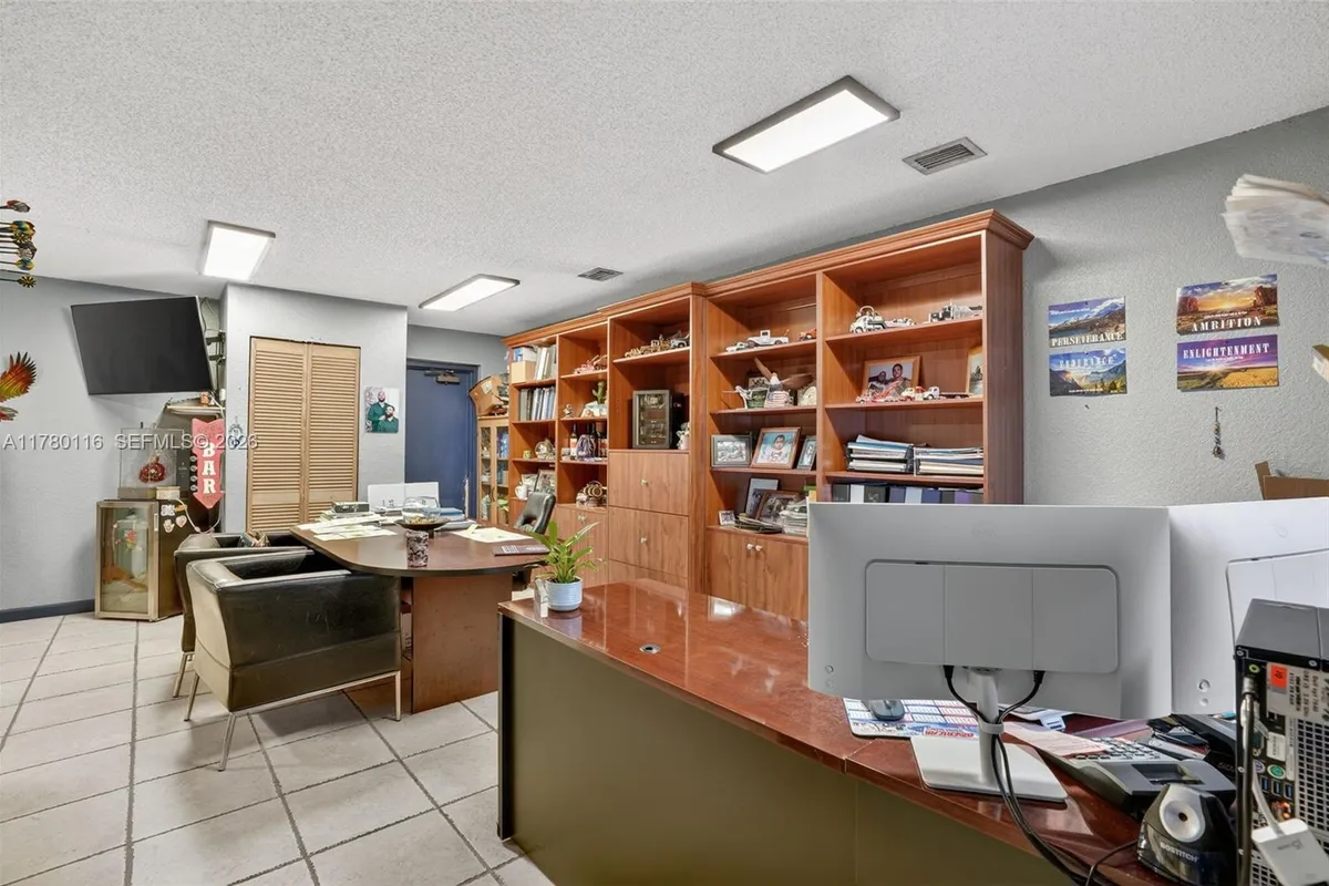 9180 NW 119th St # 10, Hialeah Gardens FL 33018