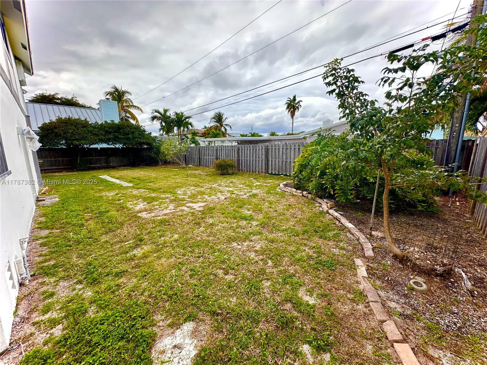 2727 NE 31st Ct, Lighthouse Point FL 33064