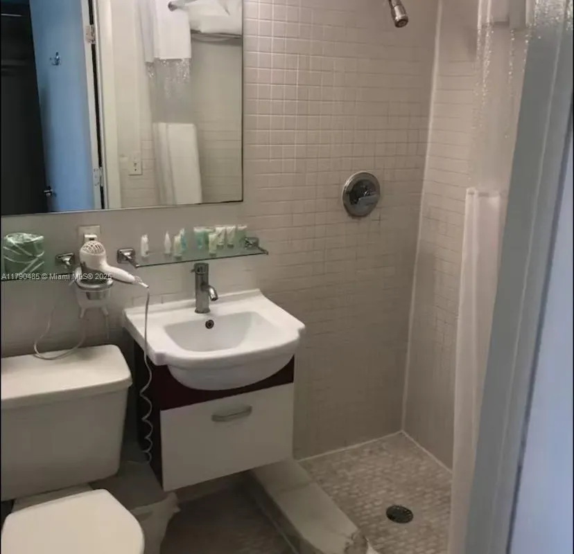 763 Pennsylvania Ave # 130, Miami Beach FL 33139