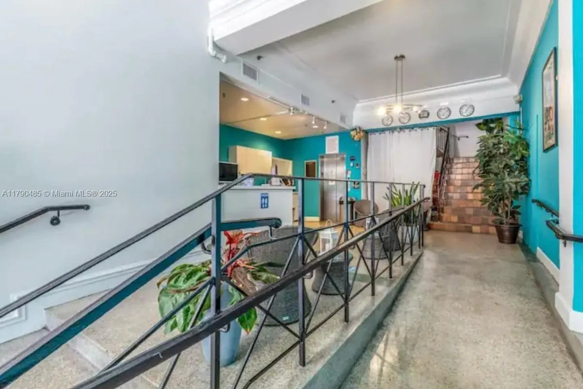 763 Pennsylvania Ave # 130, Miami Beach FL 33139