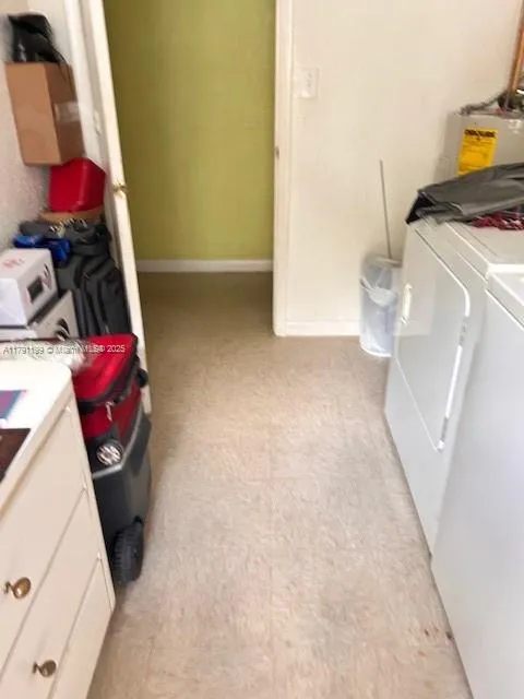 6001 SW 66th St, South Miami FL 33143