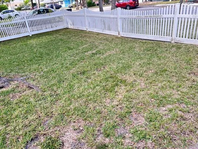 6001 SW 66th St, South Miami FL 33143