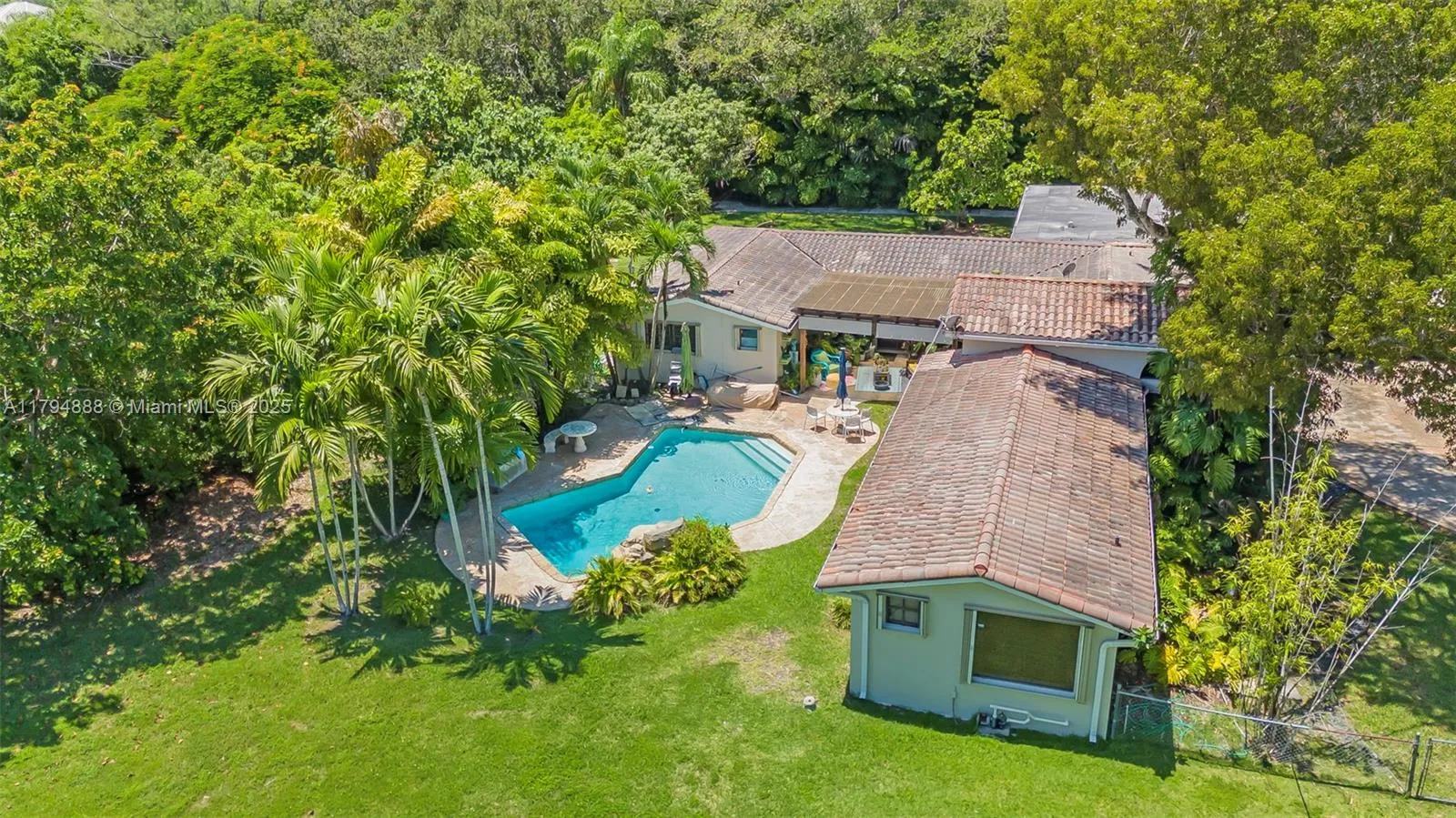 6700 SW 64th St, South Miami FL 33143