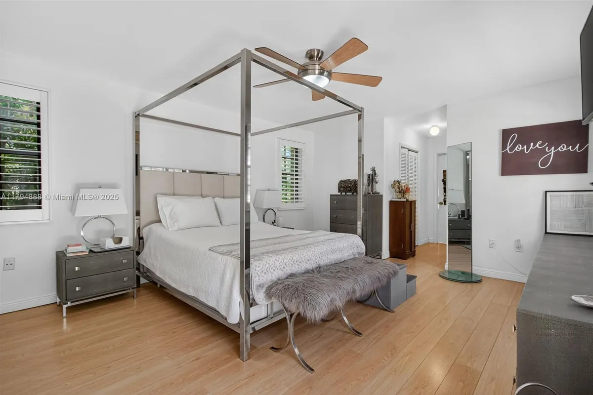 6700 SW 64th St, South Miami FL 33143