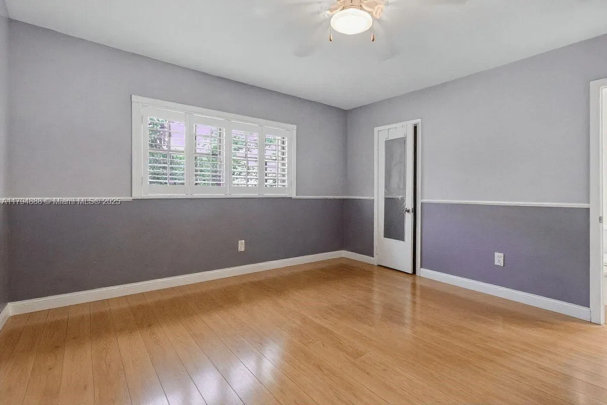 6700 SW 64th St, South Miami FL 33143