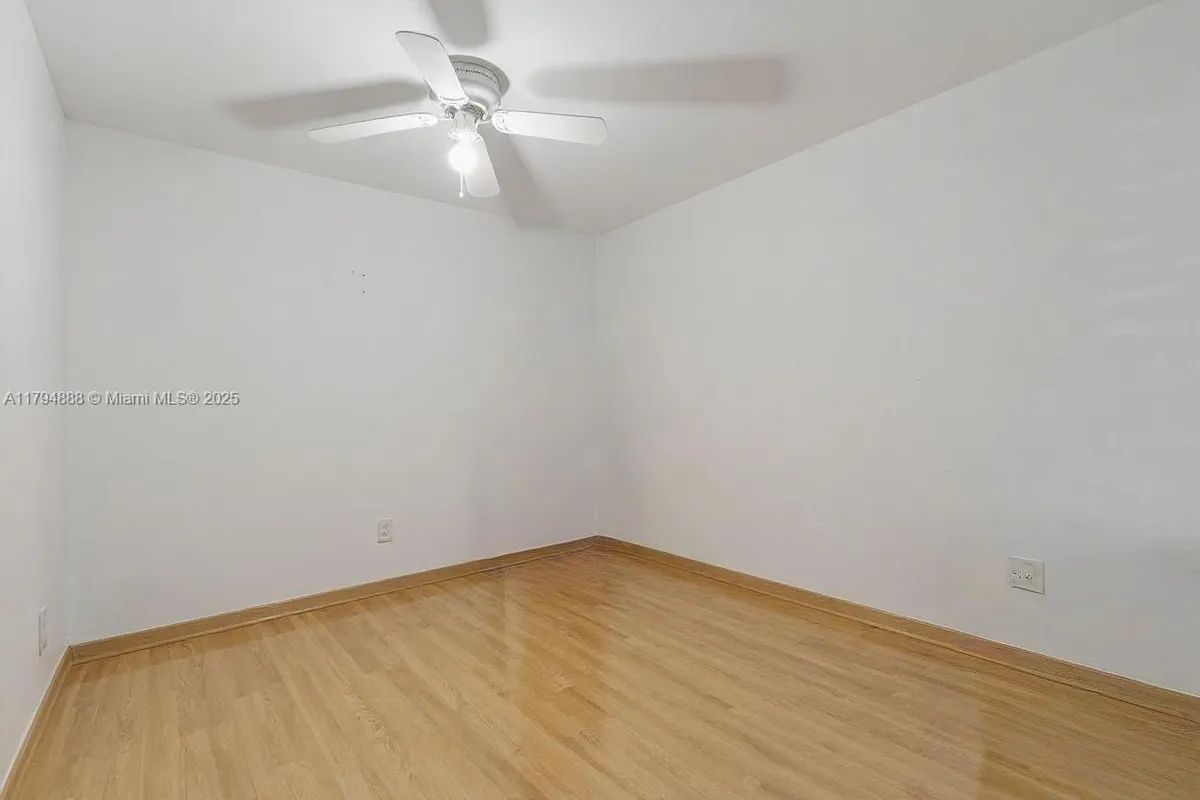 6700 SW 64th St, South Miami FL 33143