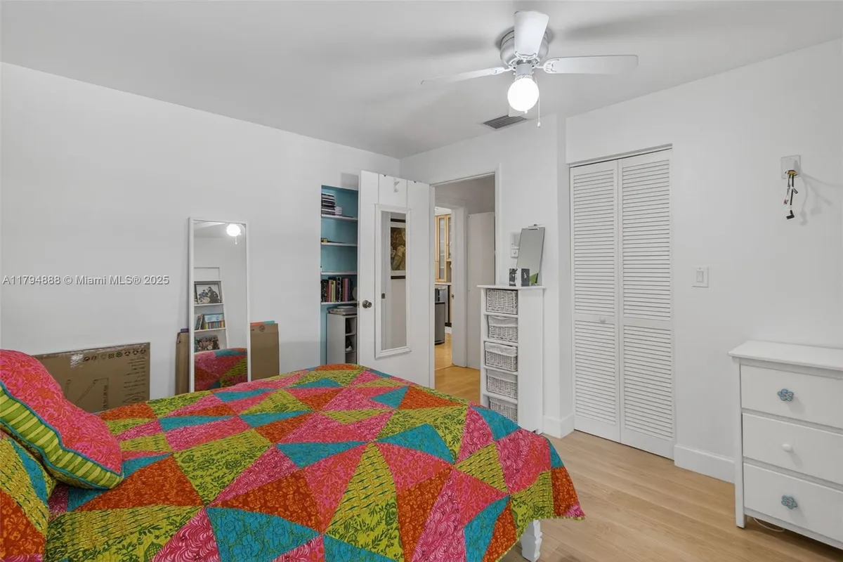 6700 SW 64th St, South Miami FL 33143