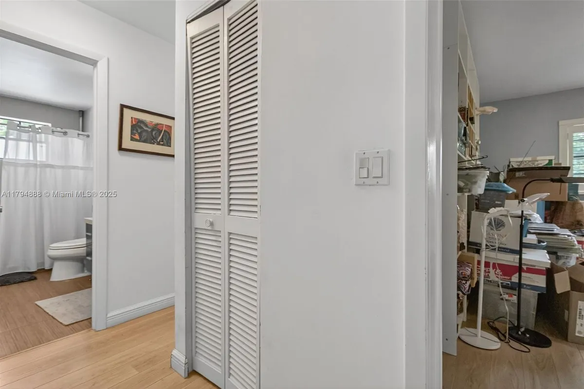 6700 SW 64th St, South Miami FL 33143