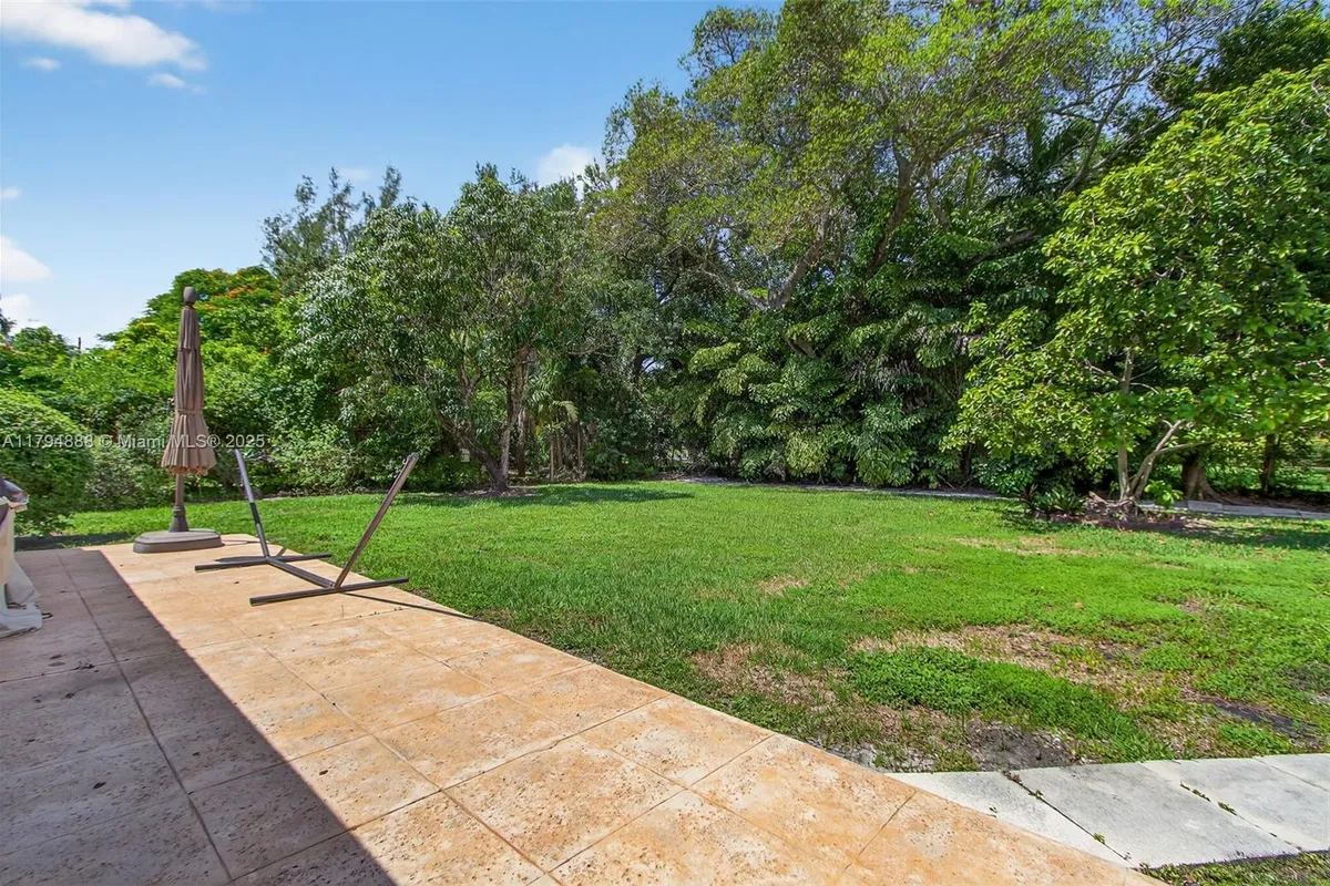 6700 SW 64th St, South Miami FL 33143