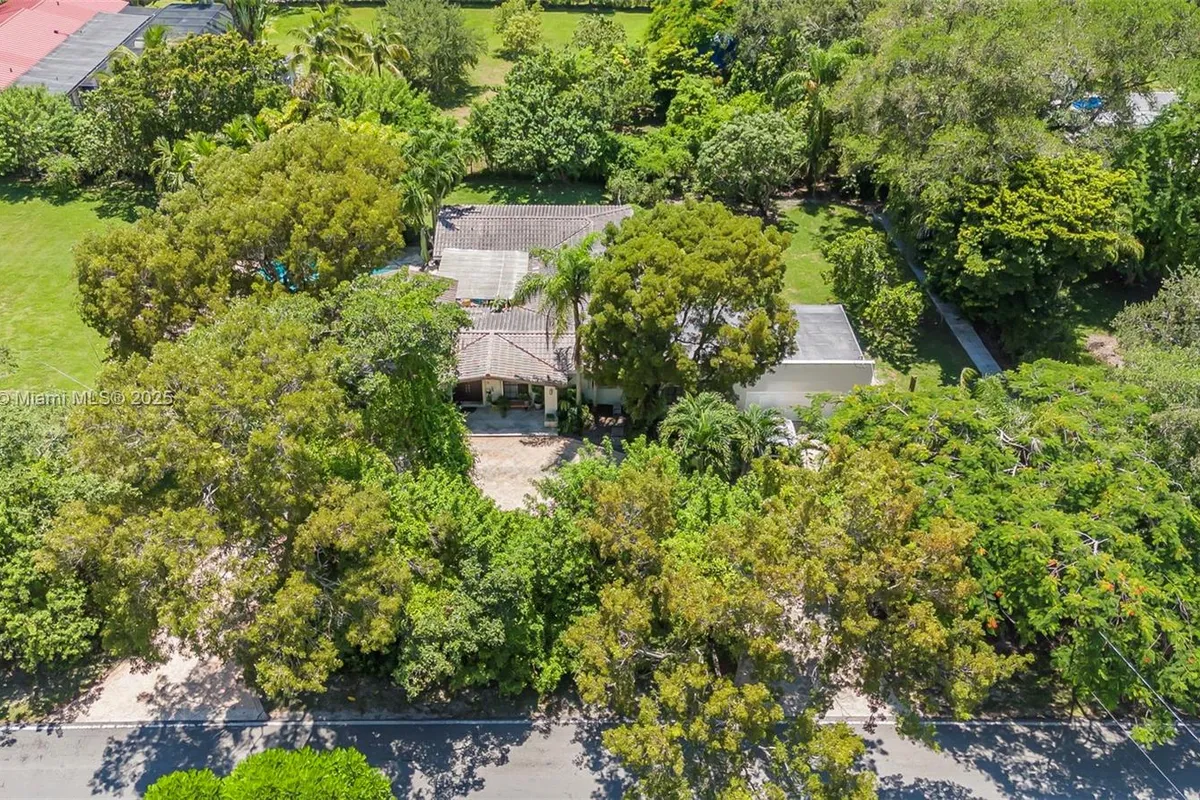 6700 SW 64th St, South Miami FL 33143