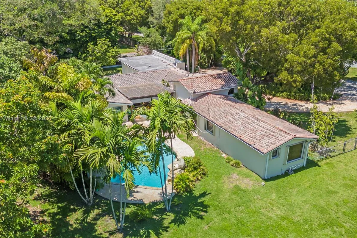 6700 SW 64th St, South Miami FL 33143