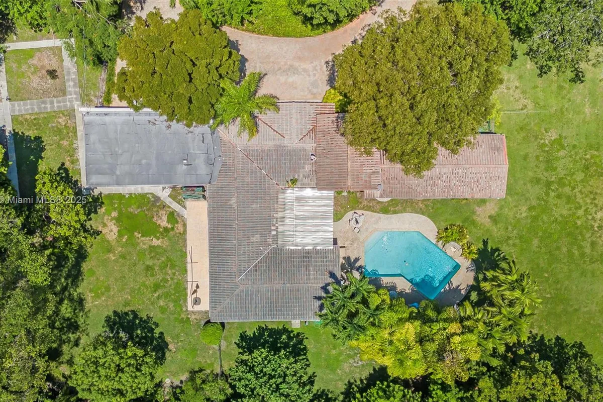 6700 SW 64th St, South Miami FL 33143