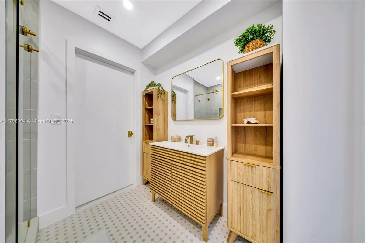 129 Nautilus Dr # 0, Islamorada FL 33036