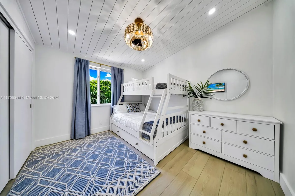 129 Nautilus Dr # 0, Islamorada FL 33036