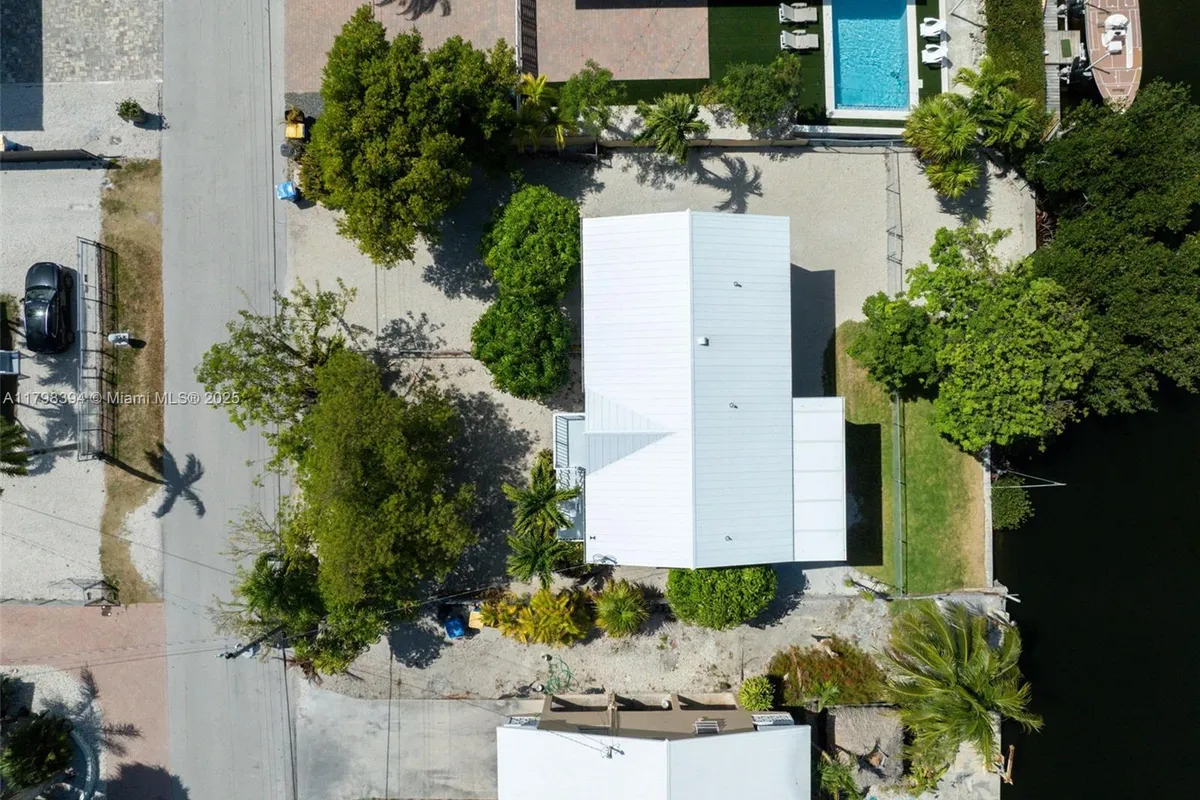 129 Nautilus Dr # 0, Islamorada FL 33036