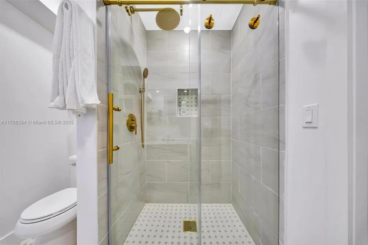 129 Nautilus Dr # 0, Islamorada FL 33036