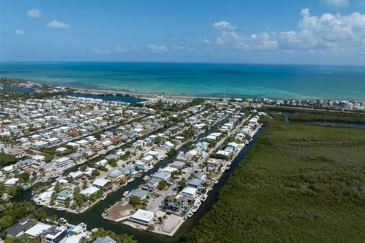 129 Nautilus Dr # 0, Islamorada FL 33036