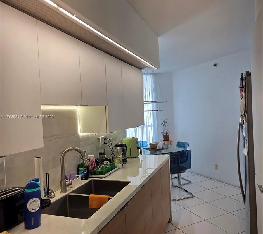 16425 Collins Ave # 312, Sunny Isles Beach FL 33160