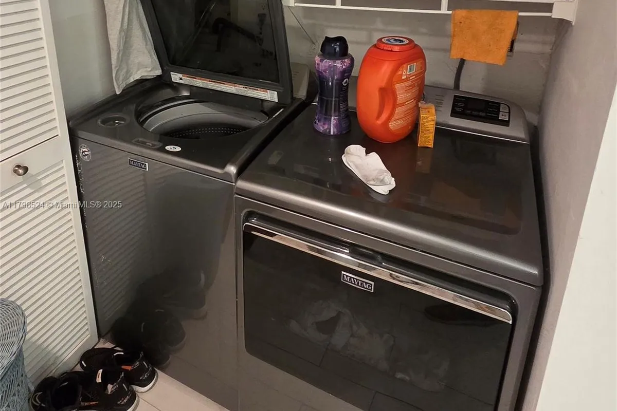 16425 Collins Ave # 312, Sunny Isles Beach FL 33160