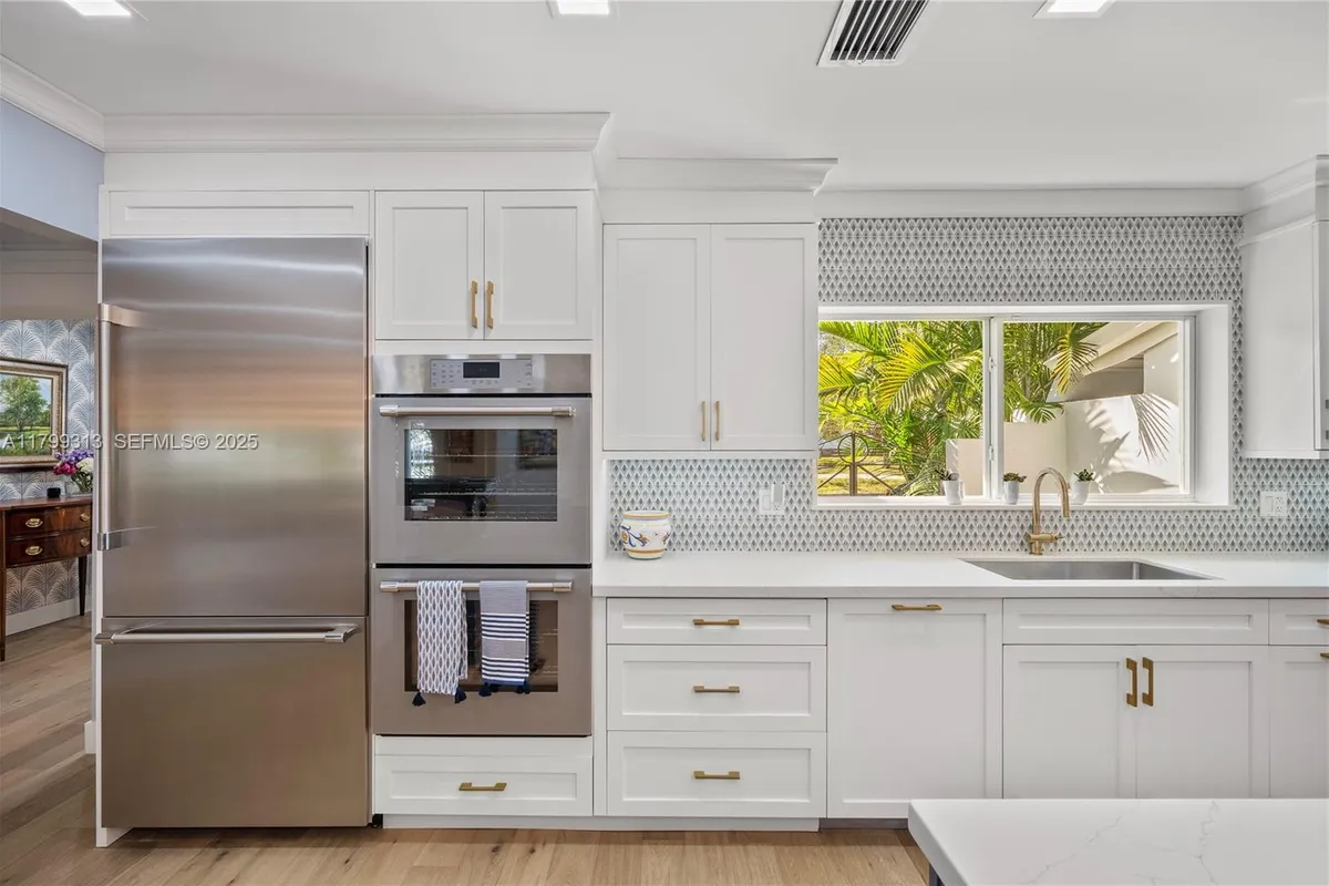 725 Vilabella Ave, Coral Gables FL 33146